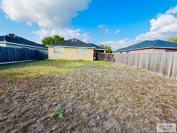 3rd image of 9609 Kingbird Dr