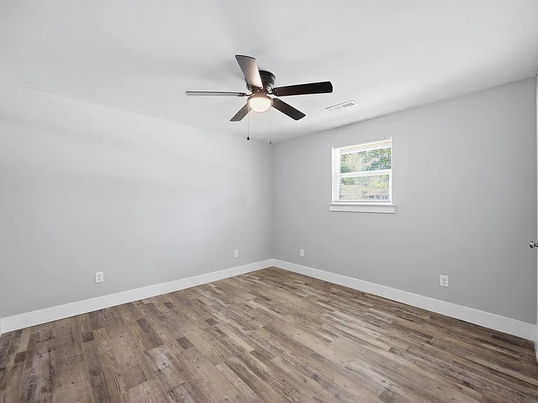 7713 Canyon Dr — Photo 21