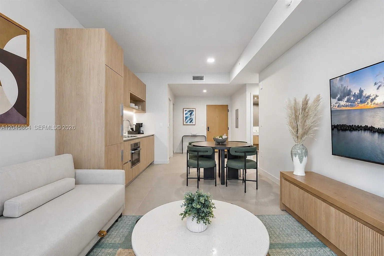 1 bed, 1.0 bath, 588 sqft, $3,300 — Photo 4