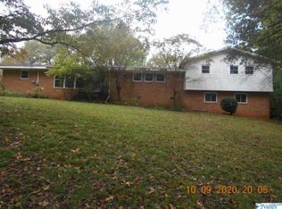 1252 Moontown Rd, Brownsboro, AL 35741