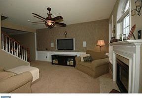 4th image of 64 Cornerstone Ct