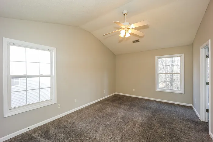 6055 Yellowood Ct — Photo 11