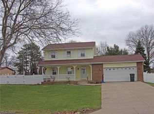 5434 Mark Twain Cir NW, North Canton, OH 44720