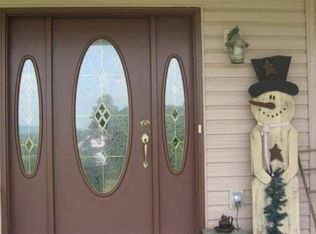 2528 Meeting House Rd, Spring Grove, PA 17362