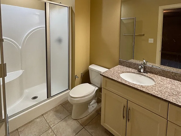 Renaissance Pointe Parkland Heights — Photo 47