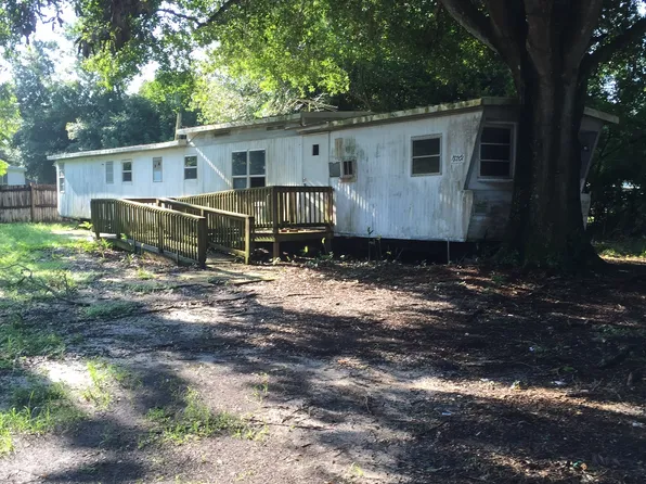 18201 Missoula Ct, Lutz, FL 33548