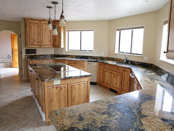 5th image of 4907 Calle De Luna Dr NE