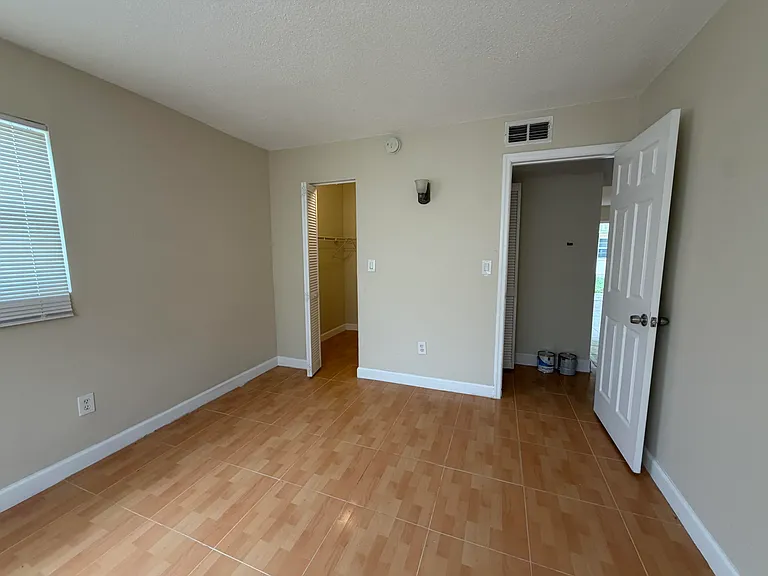3660 SW 60th Ave #2 — Photo 9