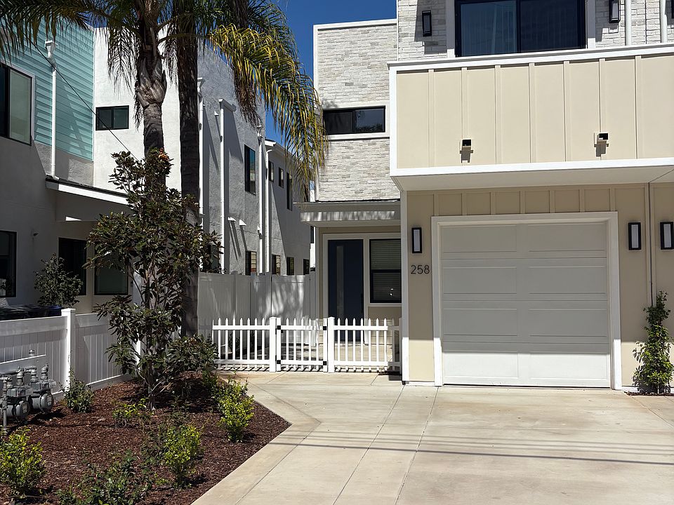 1st image of 258 Donax Ave