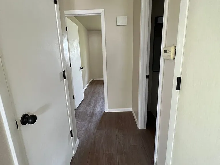 1212 E Sylvan Ave. — Photo 8