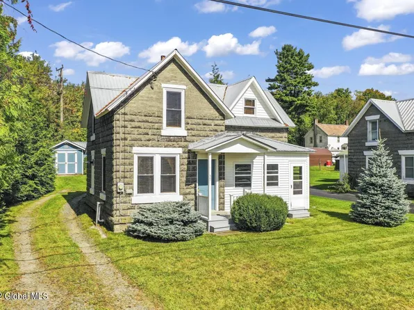 37 Wall Street, Mineville, NY 12956