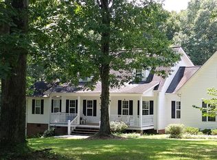 1739 Rainbow Cir, Dalton, GA 30721