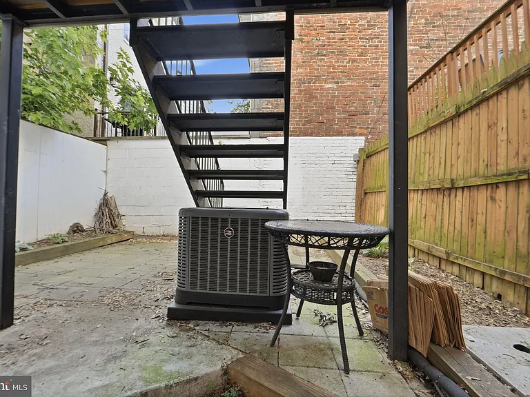 706 12th St NE — Photo 42
