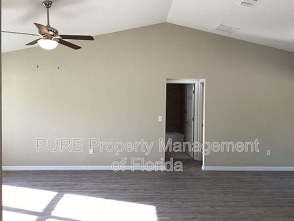 3rd image of 14334 SW 79th Avenue Rd