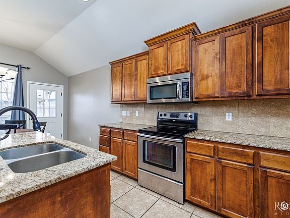 5th image of 3906 Blair Ln