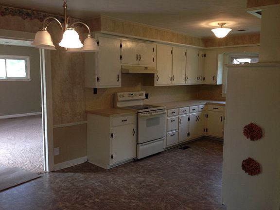 3rd image of 3522 Placid Pl