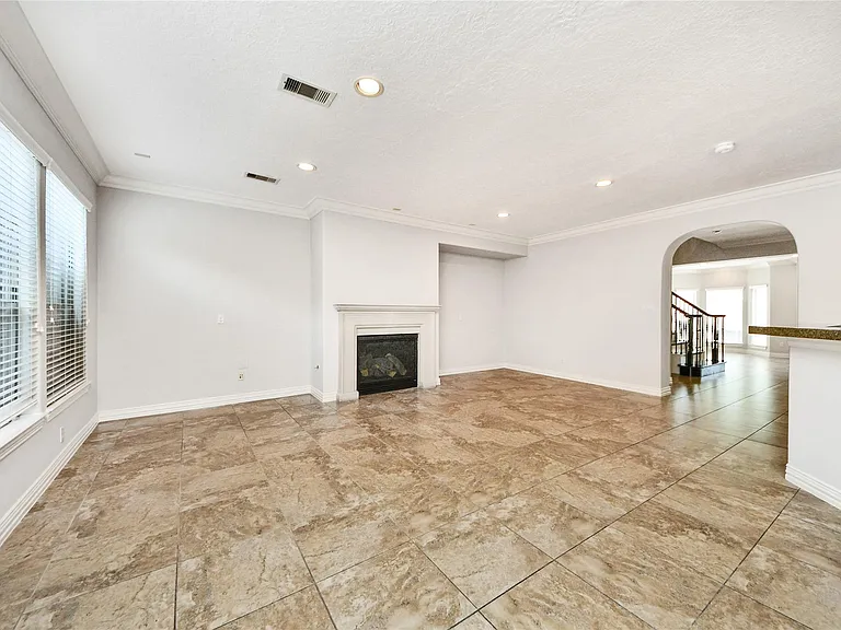 2046 Palm Forest Ln — Photo 18