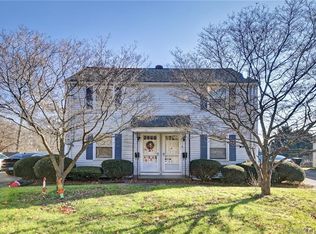 65 Willow Rd, Rocky Hill, CT 06067