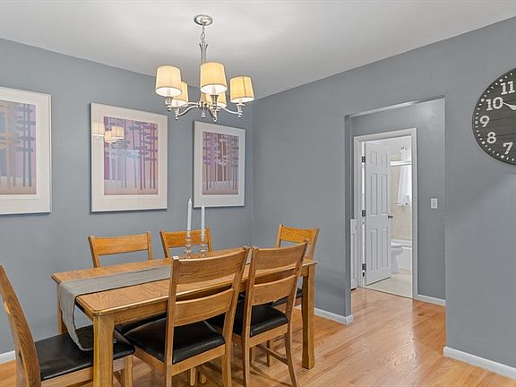 4th image of 9 Longwood Dr APT 11