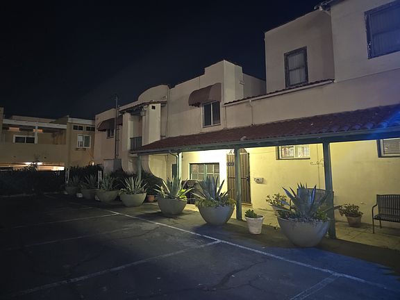 2nd image of 1019 N Obispo Ave