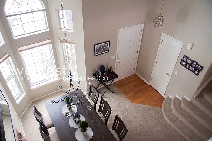 3 bed, 2.5 bath, 2128 sqft, $3,100 — Photo 4