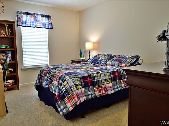 3rd image of 8657 Creekwood Ln