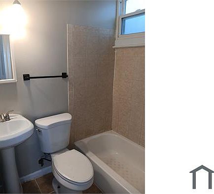 5th image of 2833 28th St SE APT 3