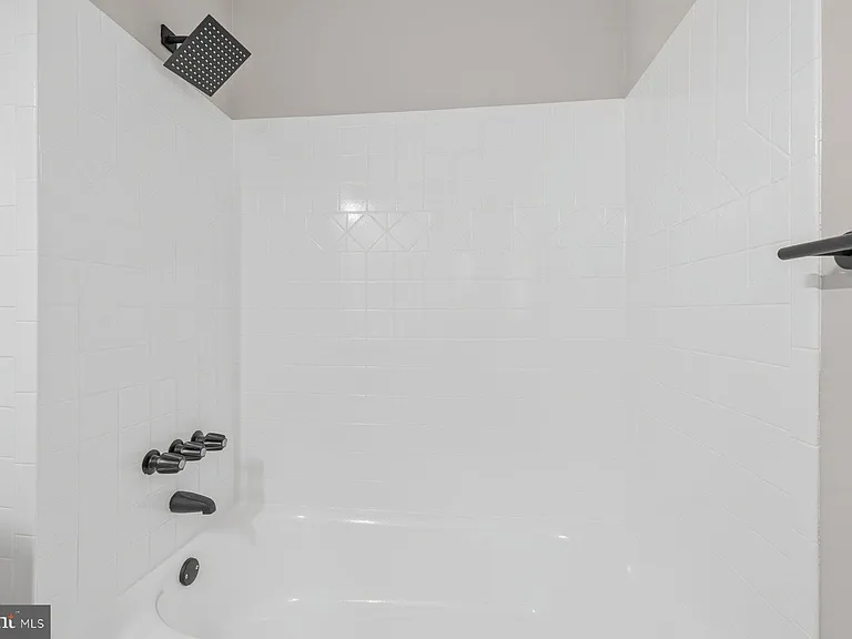18323A Allspice Dr — Photo 26