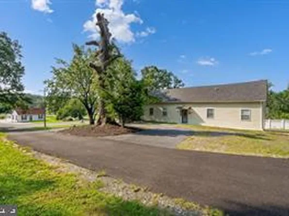 9734 Philadelphia Rd, Rosedale, MD 21237