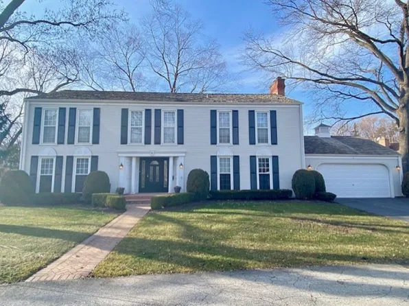 6 Woods Chapel Rd, Rolling Meadows, IL 60008