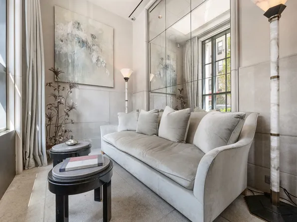 301 East 81st Street image 29 of 31