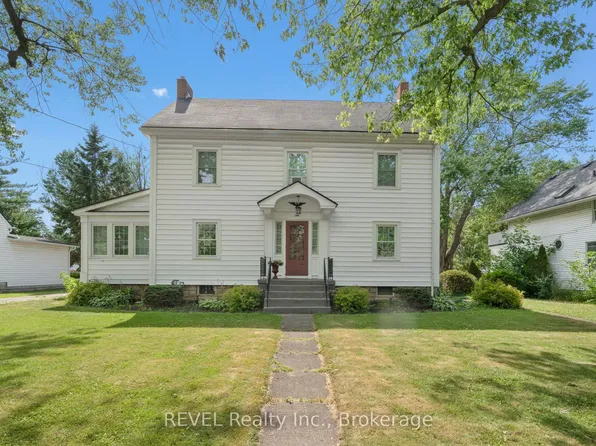 166 North St, Fort Erie, ON L2A 3R7