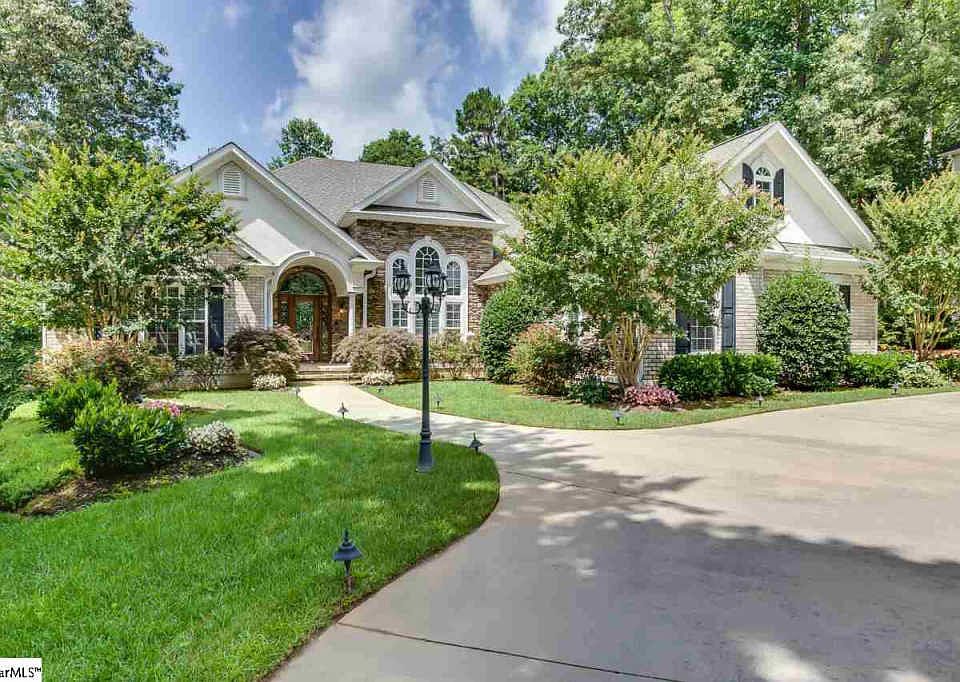 1st image of 203 Beckworth Dr