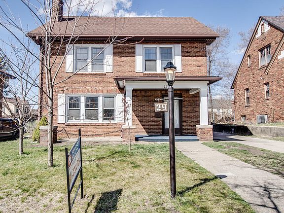 4th image of 29 Woolnough Street