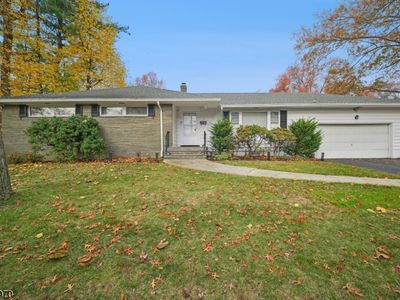 1 Rosemont Dr, West Orange, NJ, 07052