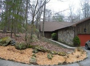 909 Shady Cir, Signal Mountain, TN 37377
