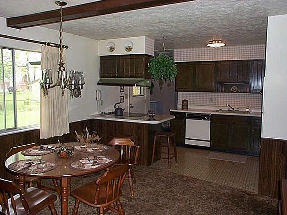 4th image of 2805 Saturn Dr