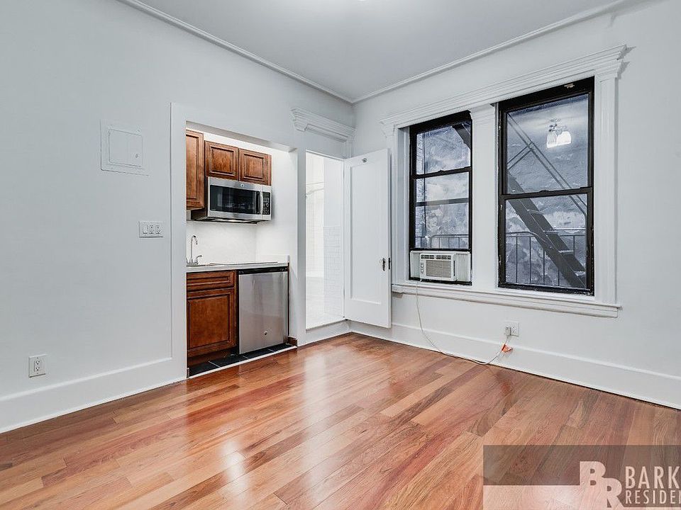 1st image of 105 E 15th St APT 27
