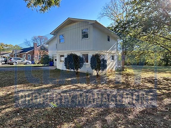 5th image of 912 Fairmont Ave NW