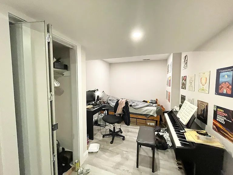 27 Iroquois St #1 — Photo 8
