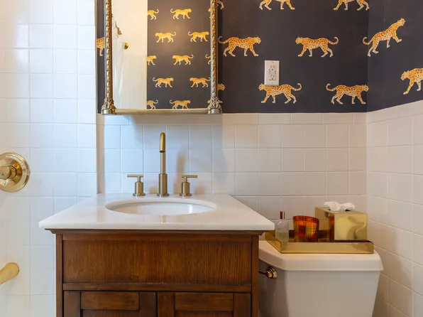 76-66 Austin Street image 8 of 26