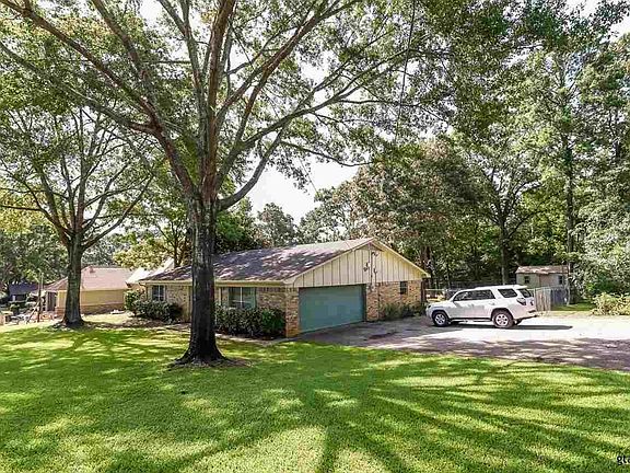 3rd image of 213 Woodhaven Dr