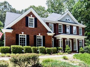 7915 Willow Pt, Gainesville, GA 30506