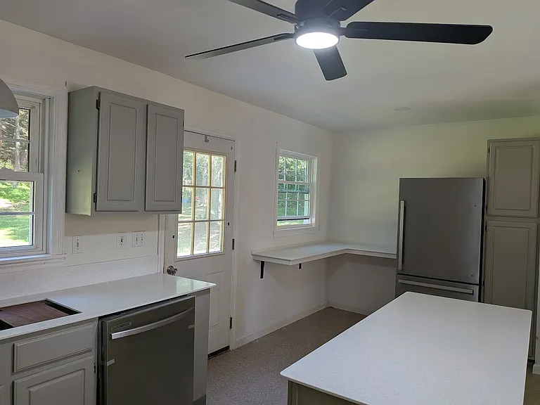 207 Station Rd — Photo 4