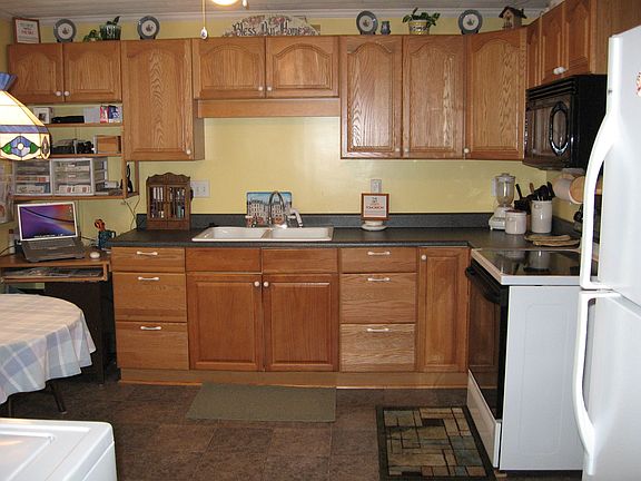 Kitchen with Oak Cabinets