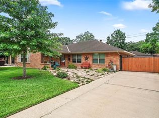 6739 Kury Ln, Houston, TX 77008