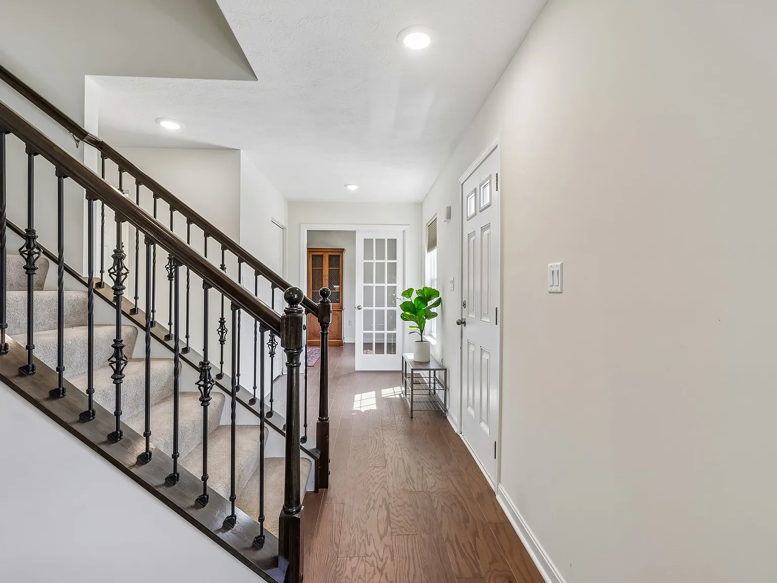 4 bed, 2602 sqft, $3,600 — Photo 3