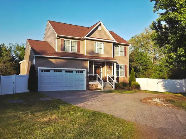 1215 Scattered Pines Ct, Severn, MD 21144
