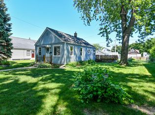 3664 S Rutland Ave, Saint Francis, WI 53235