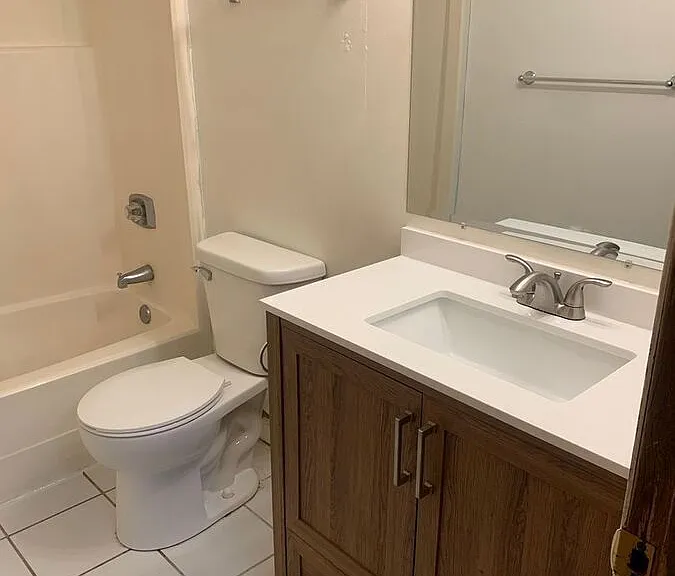 1430 Case Ave E #1 — Photo 18